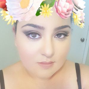 Meet your Posher, Cindia